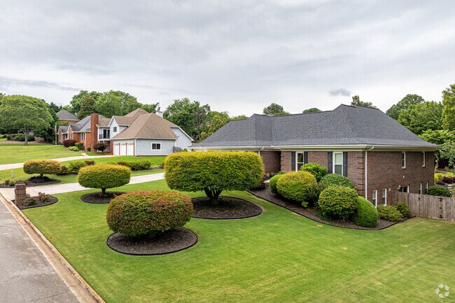Saddle Creek homes feature beautiful landscapes on large front yards.