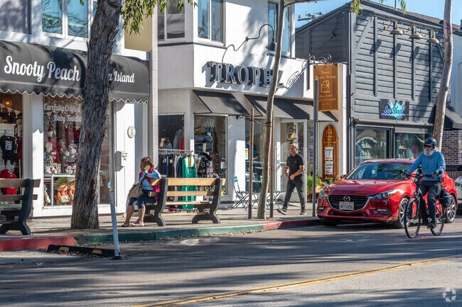 Marine Avenue on Balboa Island is a treasure trove of charming shops and eateries.