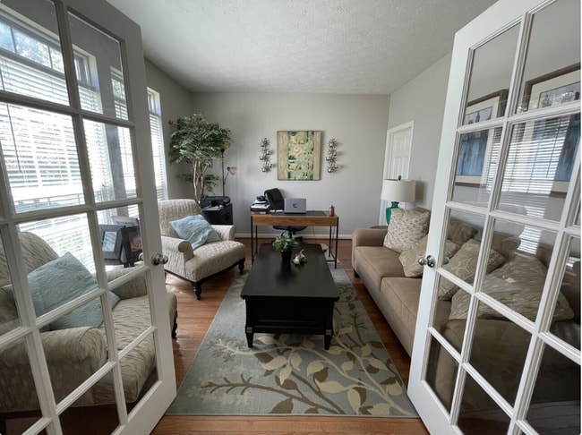 3744 Jonathan Ridge, Columbus, IN 47201 - photo 2