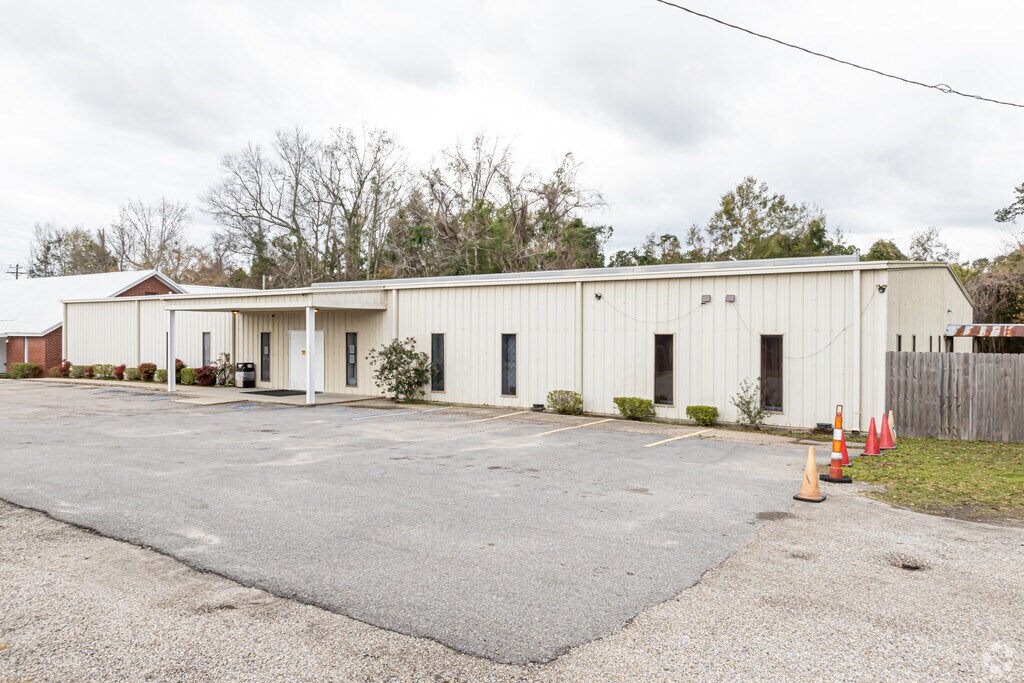 Central Christian Academy has after-school activities.