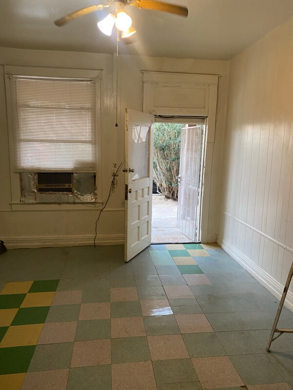 614 N Dallas St, El Paso, TX 79902 - photo 1