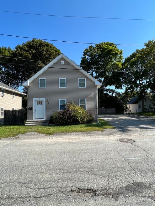 Front private entrance 3unit building