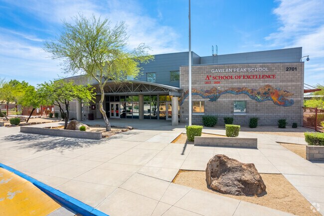 Uncover the possibilities that learning can bring at Gavilan Peak School in Anthem.