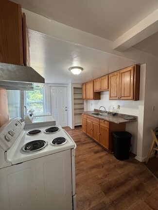 28 Compton St Unit 1, New Haven, CT 06511