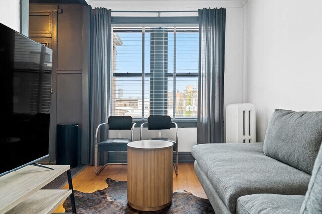 3549 N Janssen Ave unit ID1360084P, Chicago, IL 60657 - photo 6