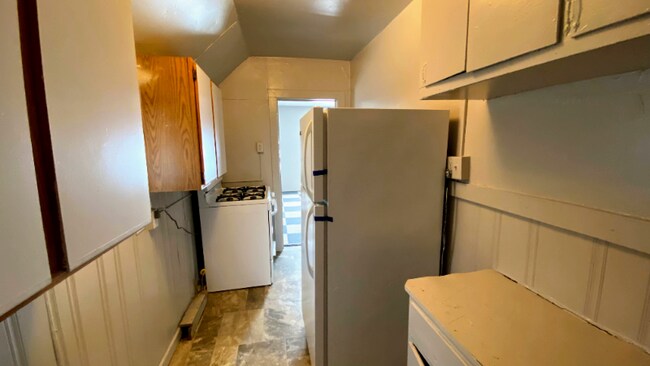 553 Shamrock St SW unit 2, Grand Rapids, MI 49503 - photo 7