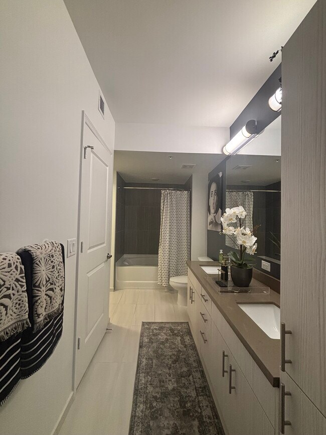 2051 NE 167th St unit A2, North Miami Beach, FL 33162 - photo 5