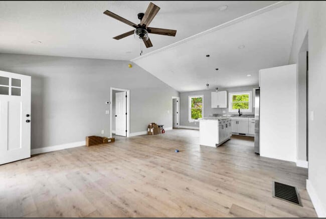 85 Maple St, Franklin, NC 28734 - photo 2