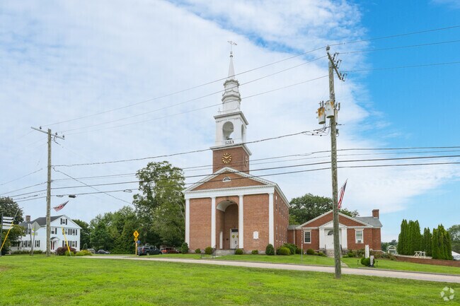 The First Congregational Church in Lebanon is one of the historic buildings on the Town Green.