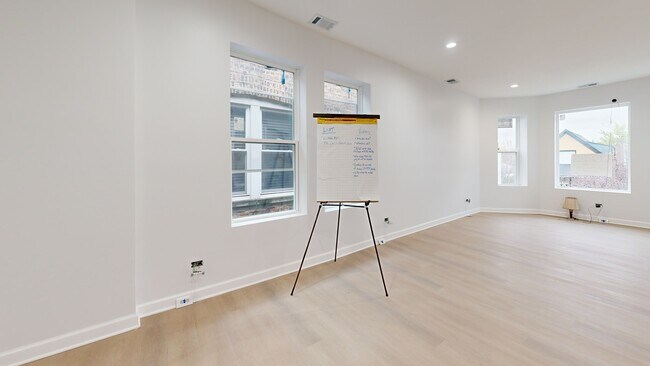 5312 W Adams St, Chicago, IL 60644 - photo 2