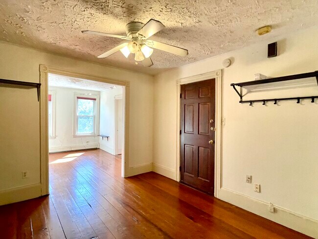 14 Mead St unit 2, Allston, MA 02134 - photo 6