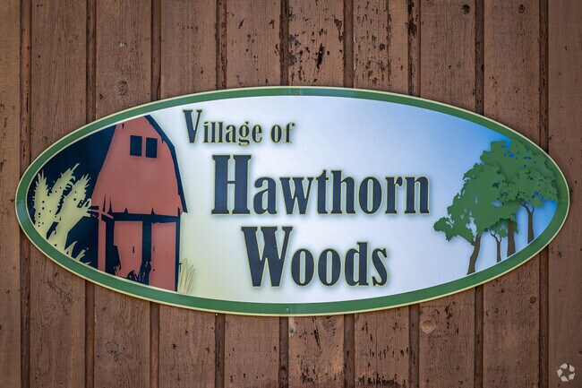 Welcome to East Hawthorn Woods, a rural neighborhood that takes pride in preserving its land.