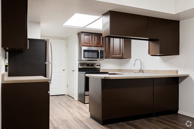 Boulder Hollow, Salt Lake City, UT 84121 - photo 2