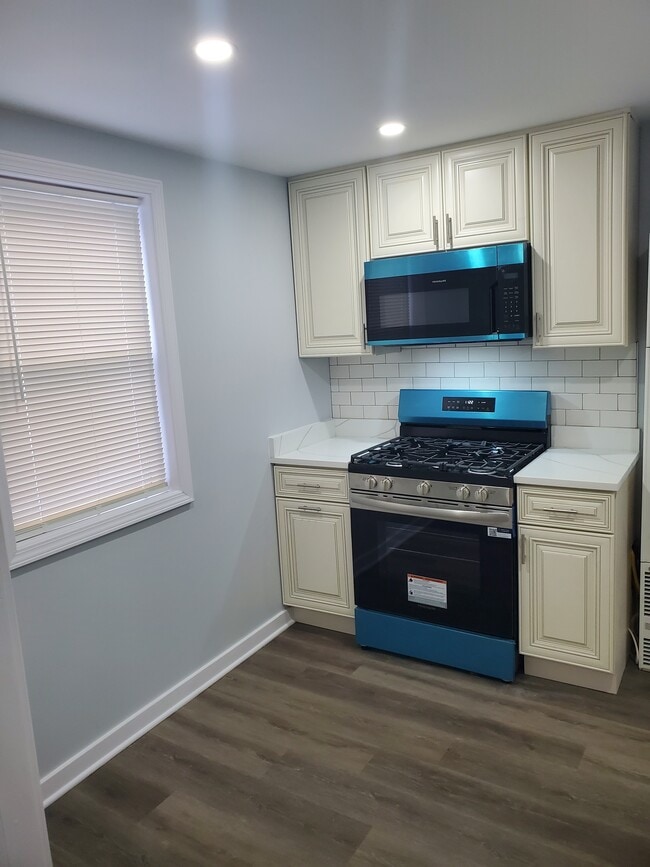 3118 N Central Park Ave unit 2R, Chicago, IL 60618 - photo 7