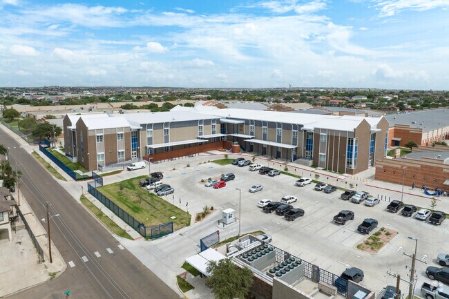 Dr. Leo Cigarroa High School hosts grades 9th to 12th grade in the Laredo, Tx area.