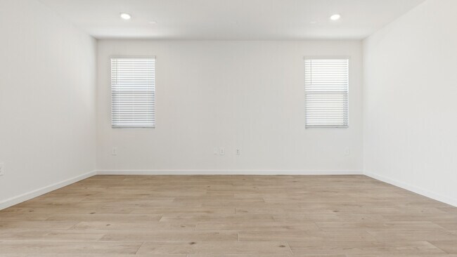 2315 W Pearce Rd, Phoenix, AZ 85041 - photo 6