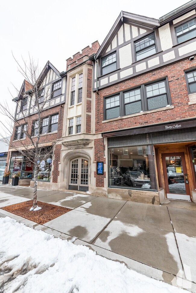 545 Chestnut St unit E545-303, Winnetka, IL 60093 - photo 2