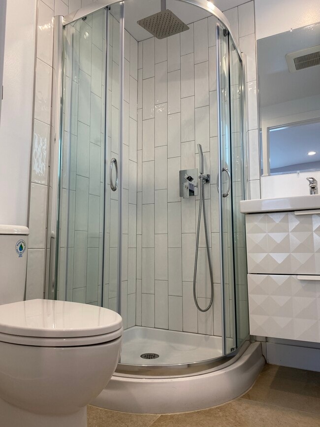 52 Avalon Dr unit 2 Bedroom, Daly City, CA 94015 - photo 7