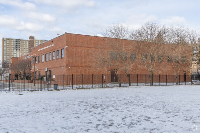 After graduation, 71% of students from this school go on to attend a 4-year college.