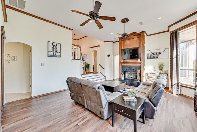 811 Mallard Pointe Dr unit ID1301582P, Cedar Hill, TX 75104 - photo 7