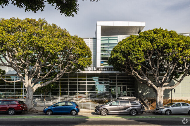Lincoln Middle School in Santa Monica has a grade of A+ on Niche.