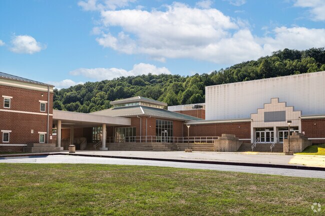 Capital High School has an overall rating of C+, according to Niche.