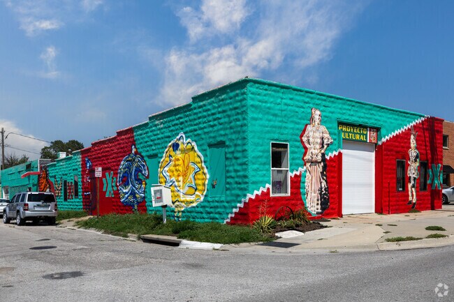 There are many beautiful murals found throughout Clinton.