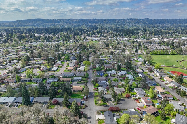 Aerial view of the predominantly residential Jennings Lodge neighborhood.