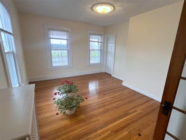 543 Broadway unit 543A, Somerville, MA 02145 - photo 3