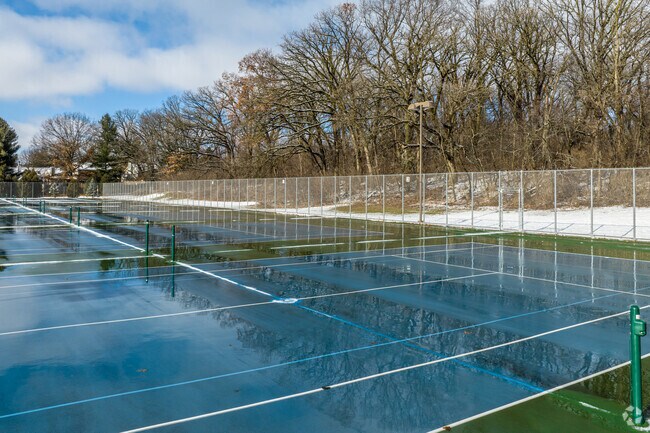 Badger Ridge Middle School in Verona also has tennis courts.