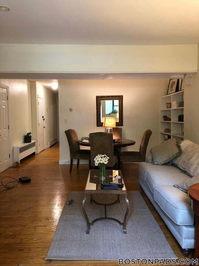 1728 Beacon St unit B, Brookline, MA 02445 - photo 4