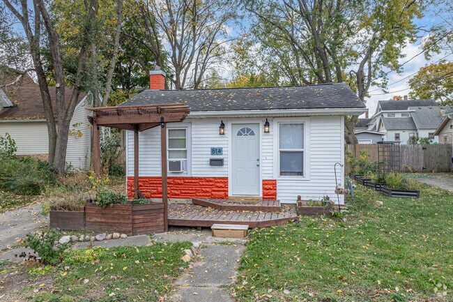 Homes in Miller Park feature up to a half-acre of yard space.