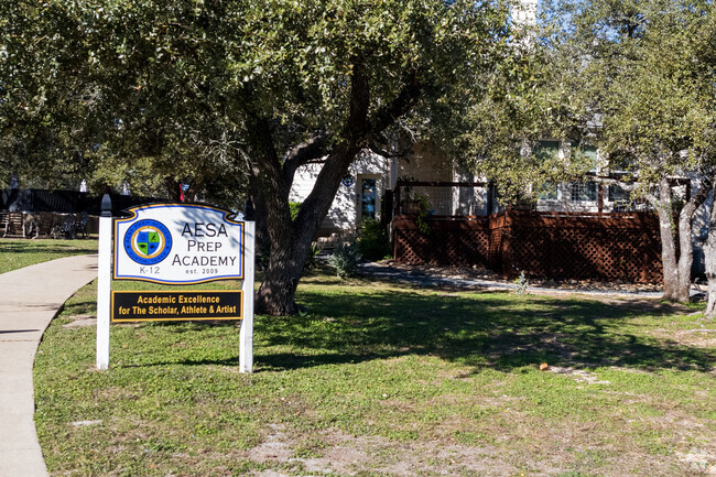 Aesa Prep Academy offers a variety of diverse extracurricular activities.
