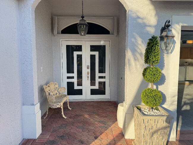 209 Preserve Ct, Royal Palm Beach, FL 33411 - photo 3