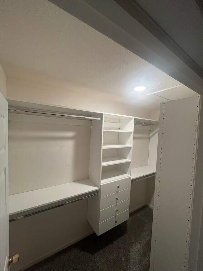 7030 S Cannon Place Ln unit Cannon Place, Rockford, MI 49341 - photo 7