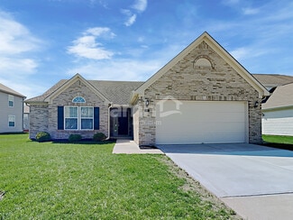 6917 Merryhill Dr, Indianapolis, IN 46237