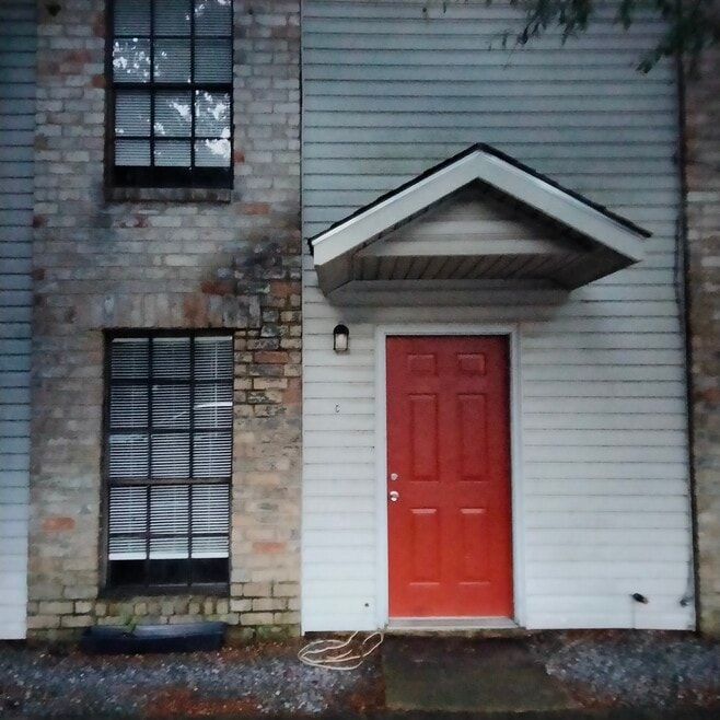 1726 Brightside Dr unit C, Baton Rouge, LA 70820 - photo 1