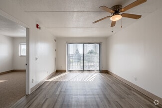 5203 Chrysler Dr, Detroit, MI 48202