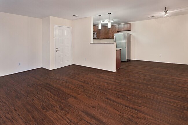 Misty Ridge, Woodbridge, VA 22191 - photo 2