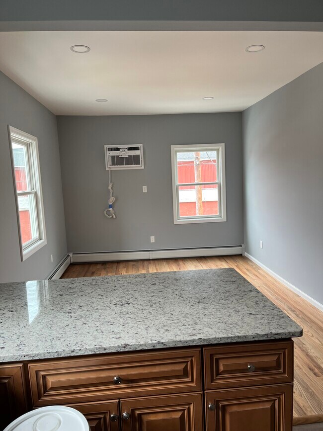 41 Henry St unit 41 Henry 2nd fl, Haledon, NJ 07508 - photo 3