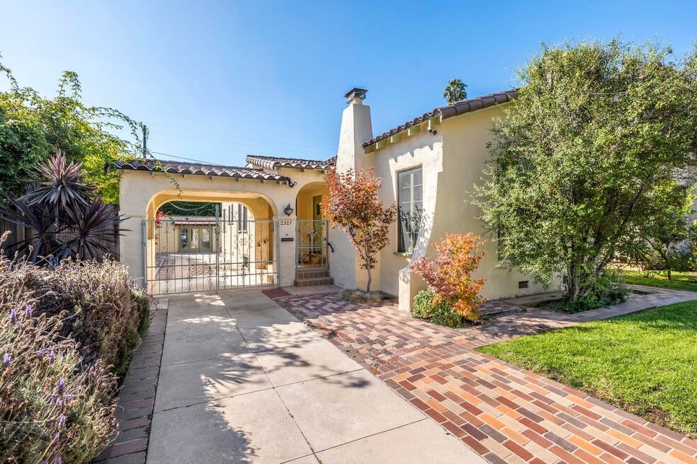 2327 Midvale Ave, Los Angeles, CA 90064 - photo 1