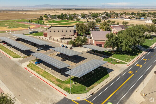 Huron Middle School is surrounded by the farmland of the San Joaquin Valley.