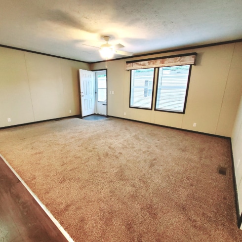 9625 Cape Cod Dr, Fair Haven, MI 48023 - photo 3