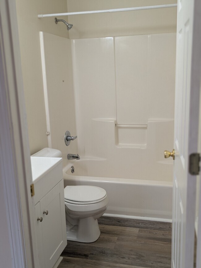 138 Crestview Dr unit A, Franklin, KY 42134 - photo 7