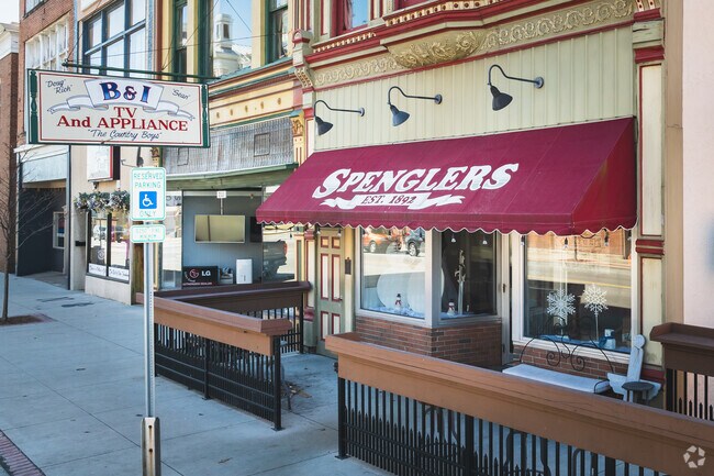Since 1892, Napoleon residents have chosen Spengler's Restaurant & Pub as a local favorite.