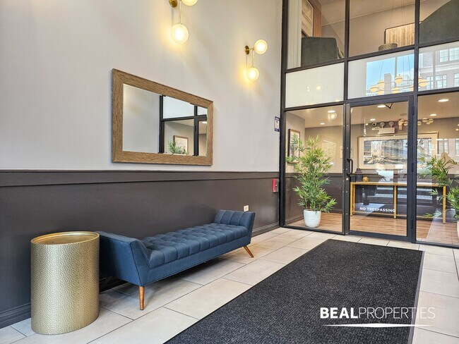 445 W Barry, Chicago, IL 60657 - photo 4