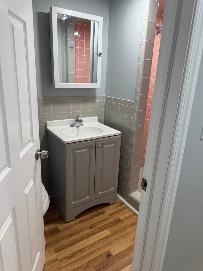 2245 Jones Rd, Fort Lee, NJ 07024 - photo 7