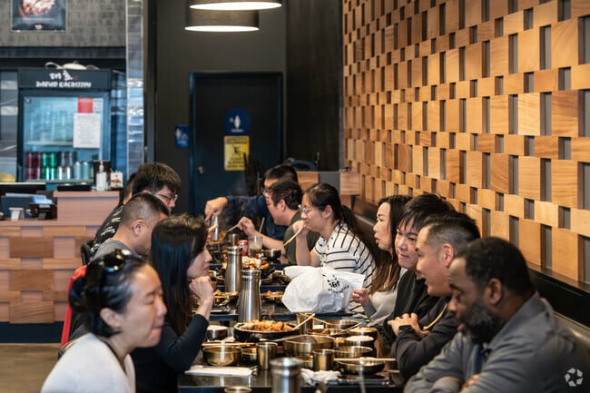 Dining at Calaveras Plaza ranges from casual bites to international flavors in Milpitas.