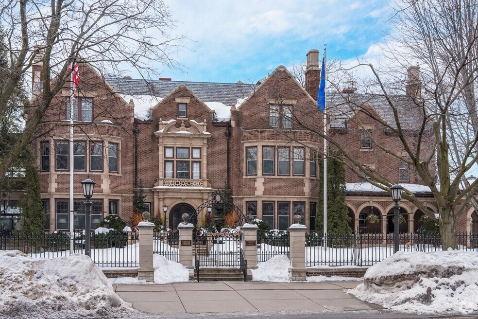 Neighborhood_Summit_Hill_V2_120823