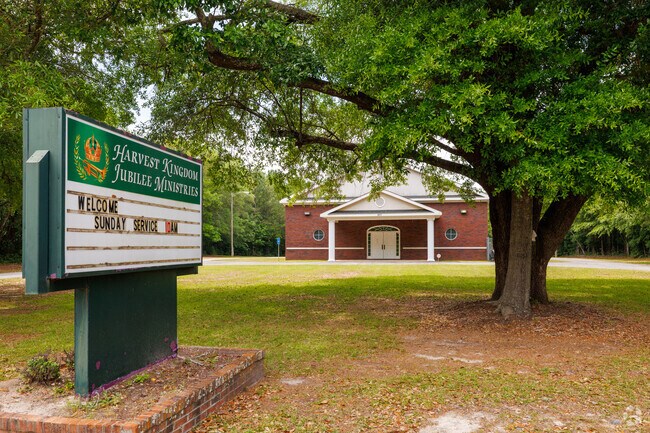 Harvest Kingdon Jubilee Ministries hosts events that support the community with free food and clothing.